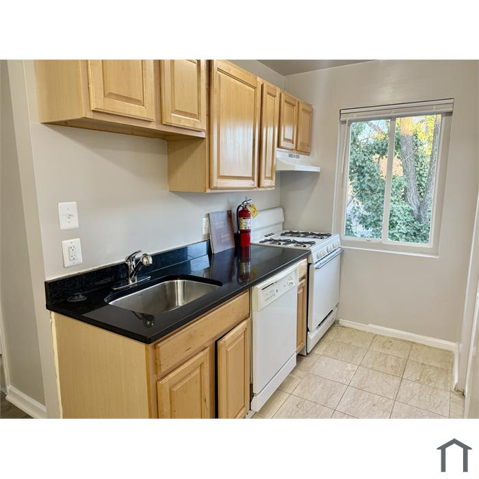 108 Atlantic St SE