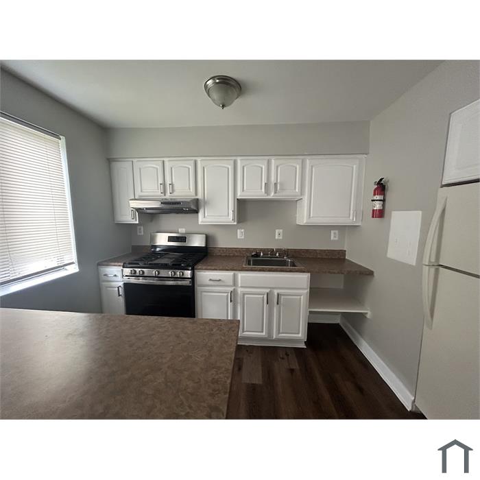 12 Galveston St SW
