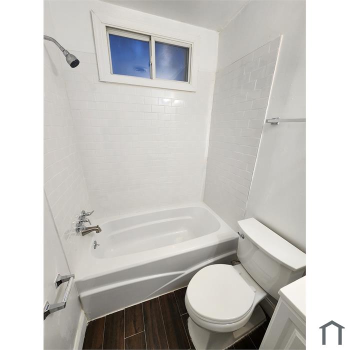 331 Parkland Pl SE
