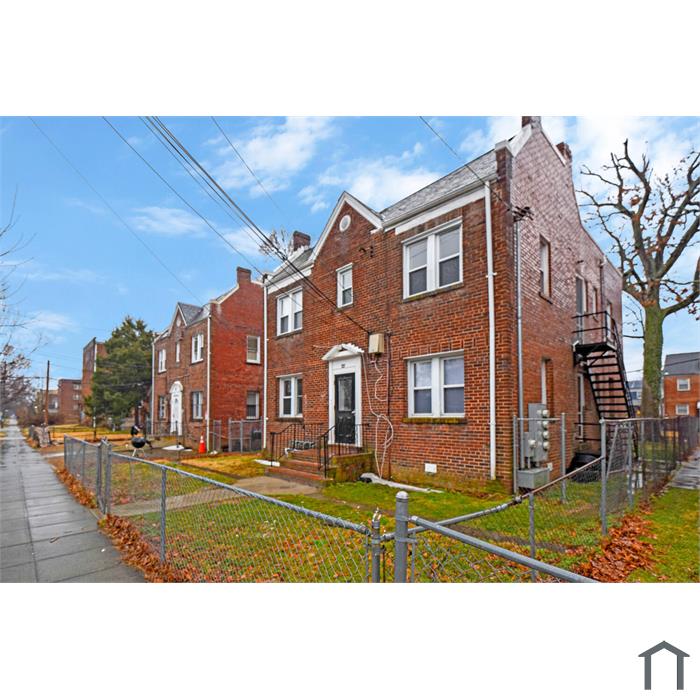 449 Mellon St SE