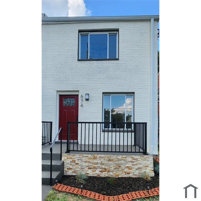 674 Brandywine St SE