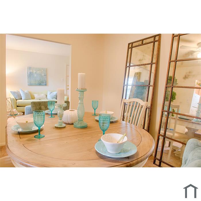 Apartments at Pine Brook