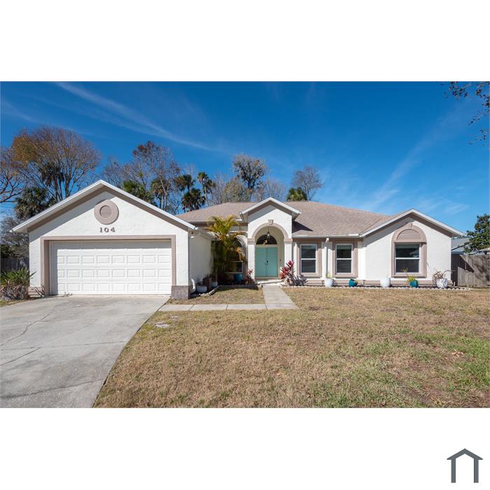 104 Brookhollow Cir