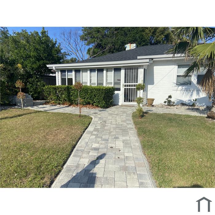 933 S Peninsula Dr