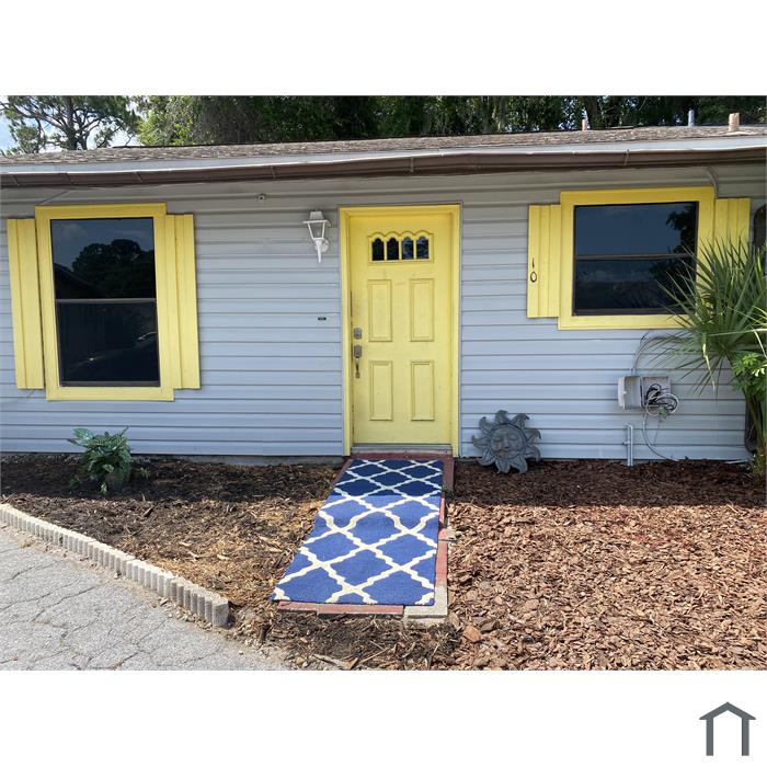 10 Marilyn Dr
