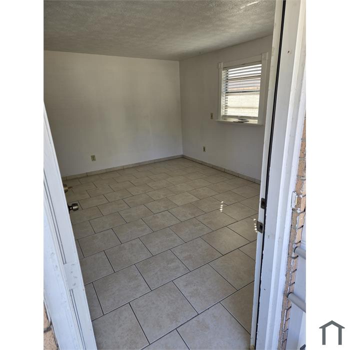 1024 Ardoon St