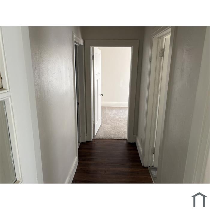 1525 W 15th St