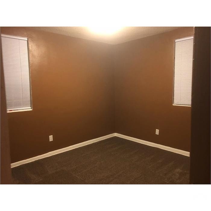 2730 Hamilton Cir