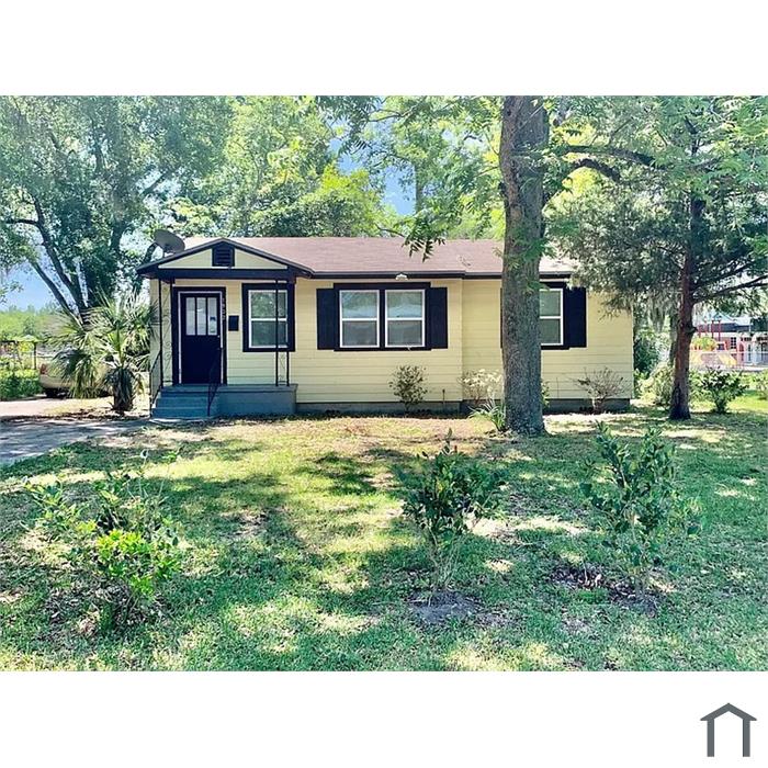 1932 Pullman Ct