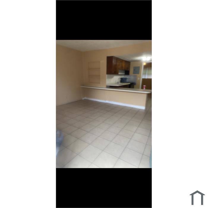 1317 Easter St