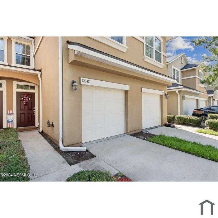 12347 Sand Pine Ct