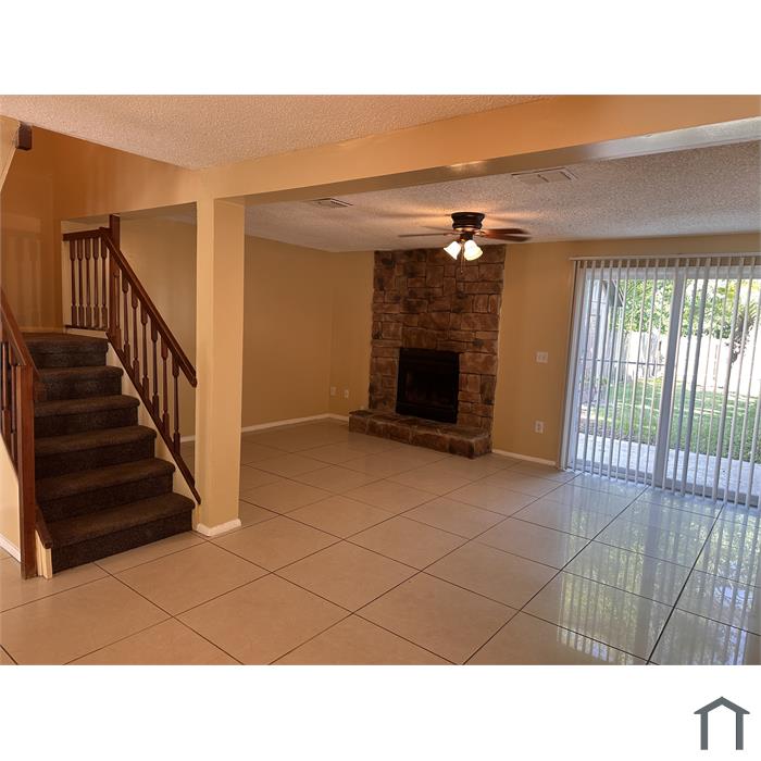 7032 Prestwick Cir S