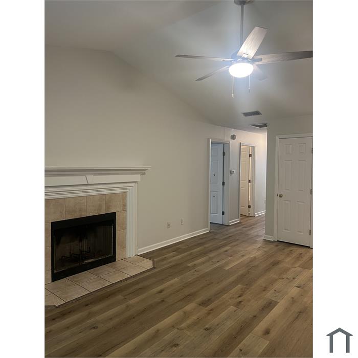 1242 Cross Creek Cir