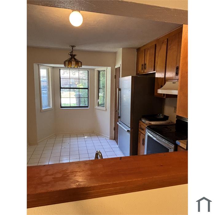 3470 N Carnation Ct