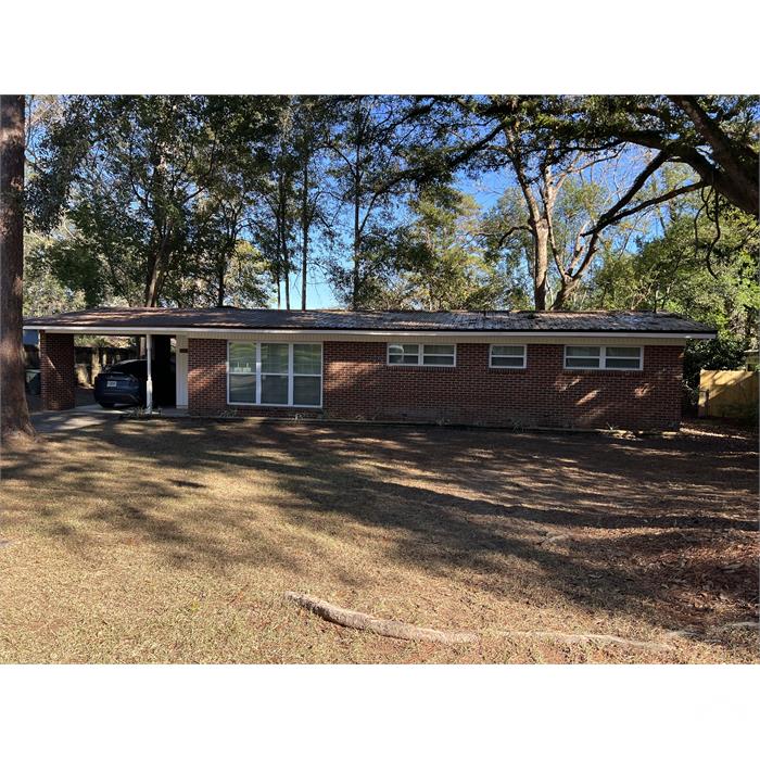 1113 Buckingham Dr