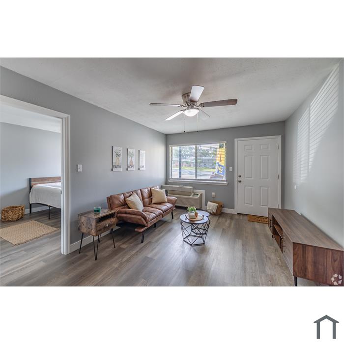 1607 McCaskill Ave