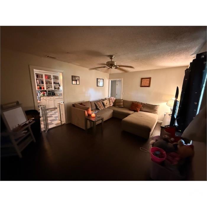 4108 Kelly Ave