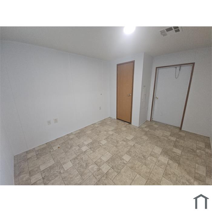 3902 Bowens Ct