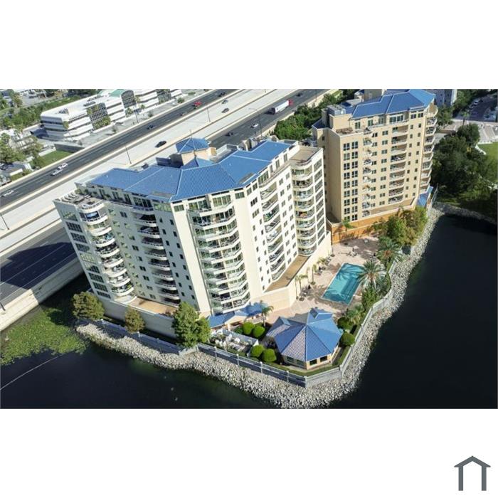 375 Emerson Plz