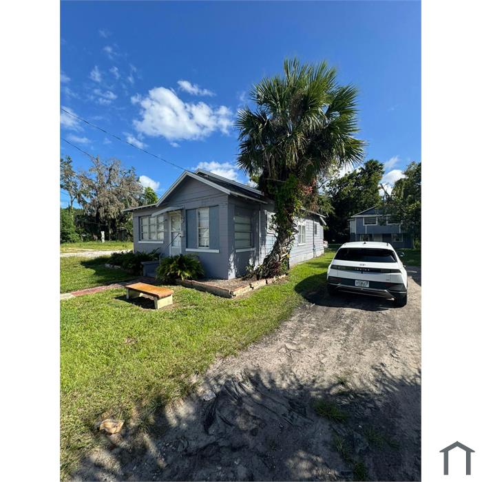 1215 Historic Goldsboro Blvd