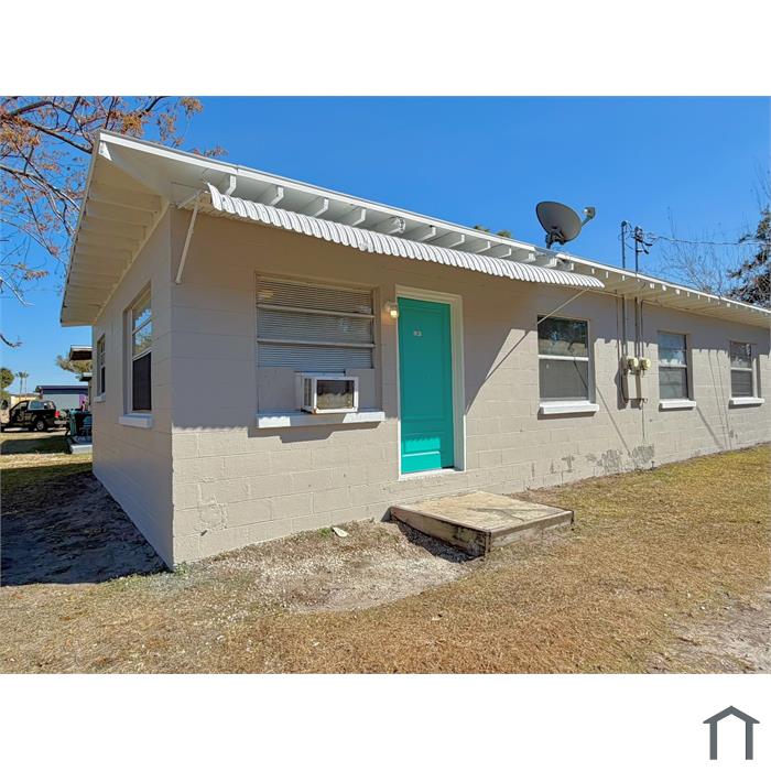 1341 Winnifred St