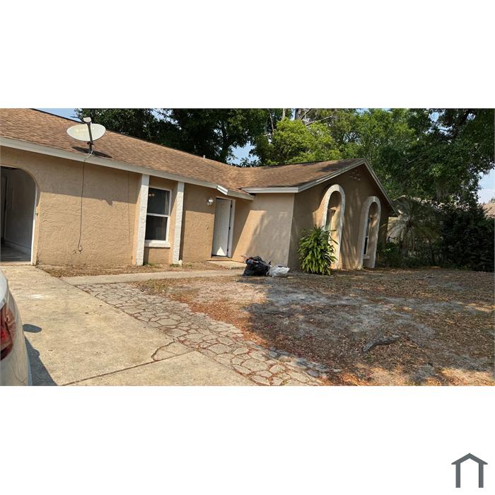 6207 Chinaberry Dr