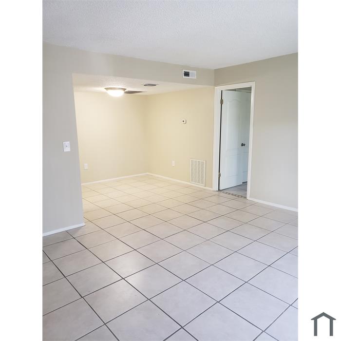 5931 Village Cir