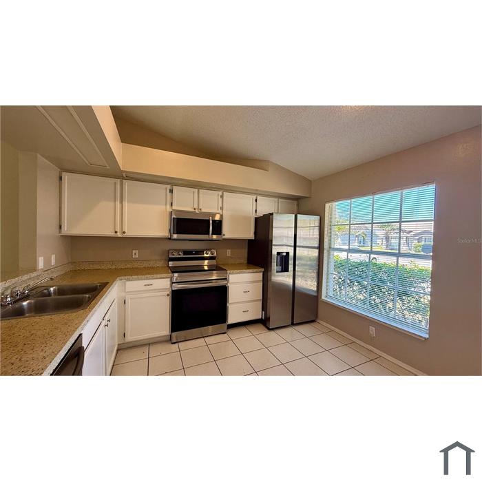14772 Laguna Beach Cir