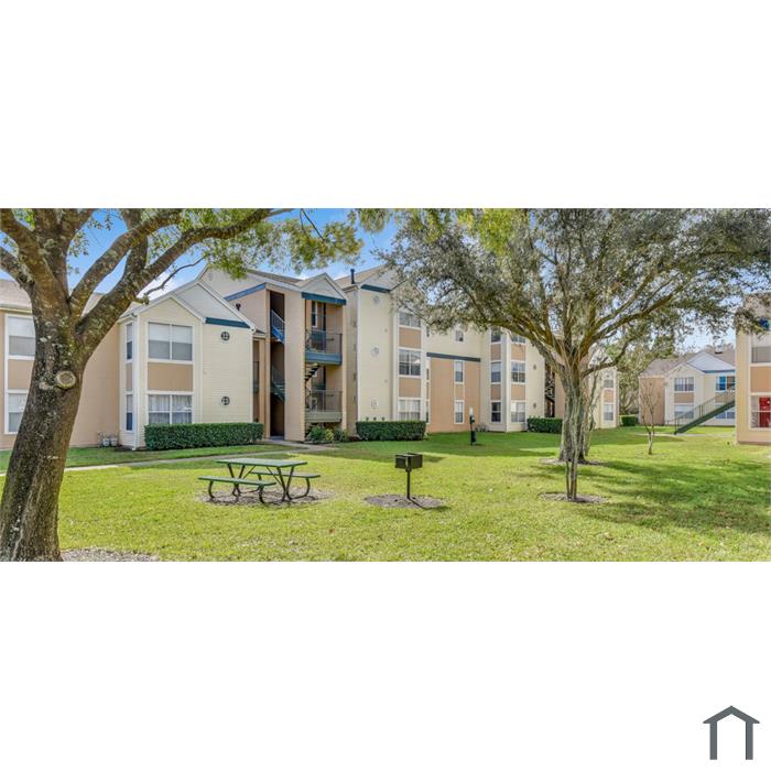 512 Cedar Bend Cir