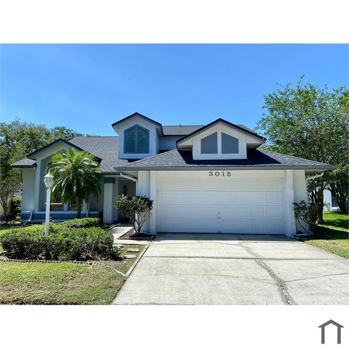 3015 Crested Cir