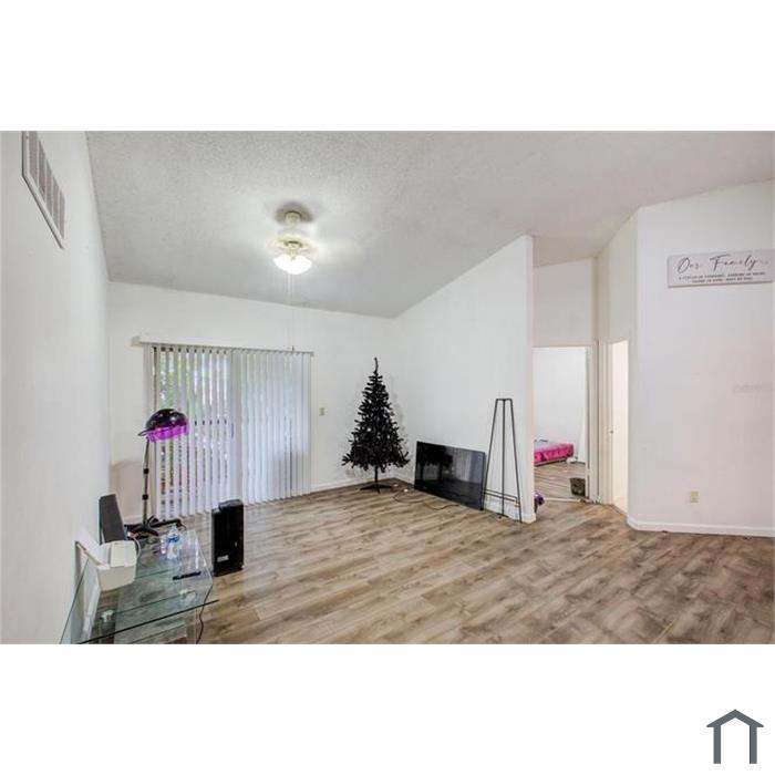 1956 Lake Atriums Cir