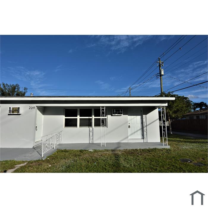 209 SW 14th St