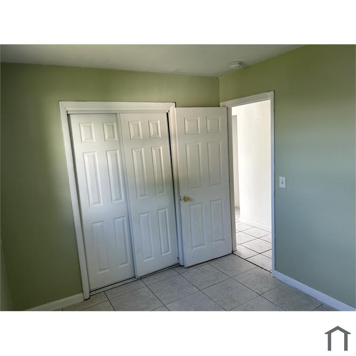 1051 NW 7th Ct