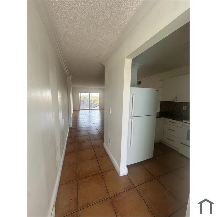 2775 W 52nd St