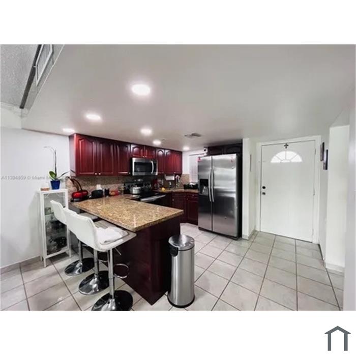 5530 W 26th Ct