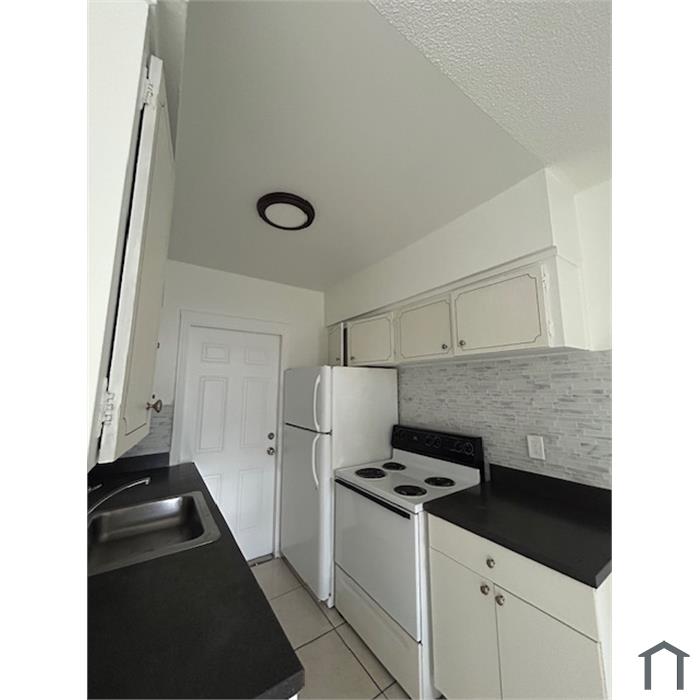 Willowbrook 11 Apartments