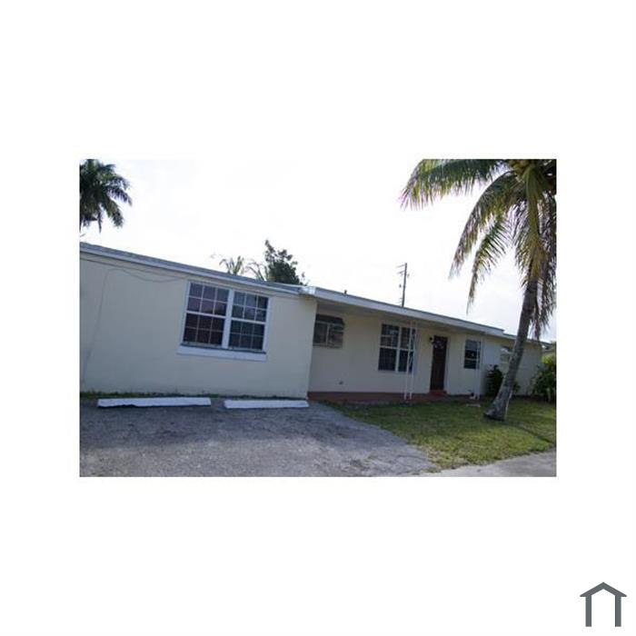 7790 NW 38th St