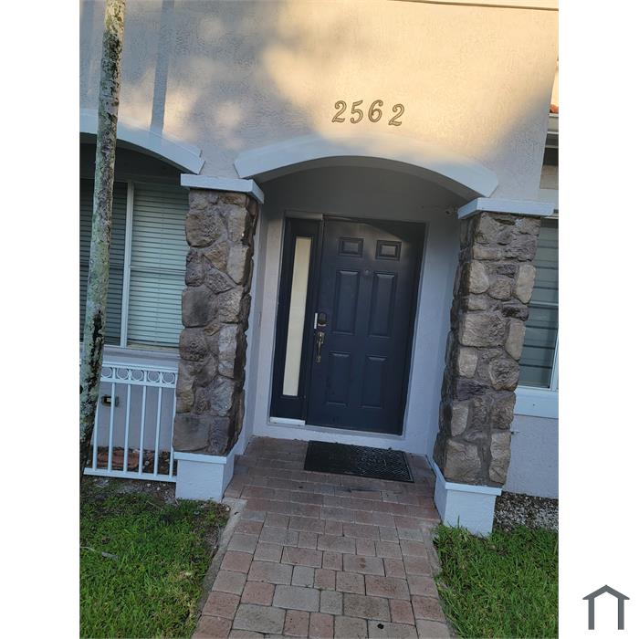 2562 SW 82nd Ave