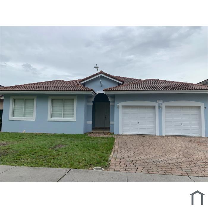 1712 NE 9th Dr