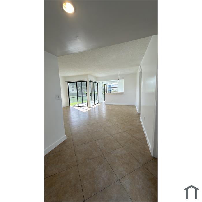 1160 Washington Cir
