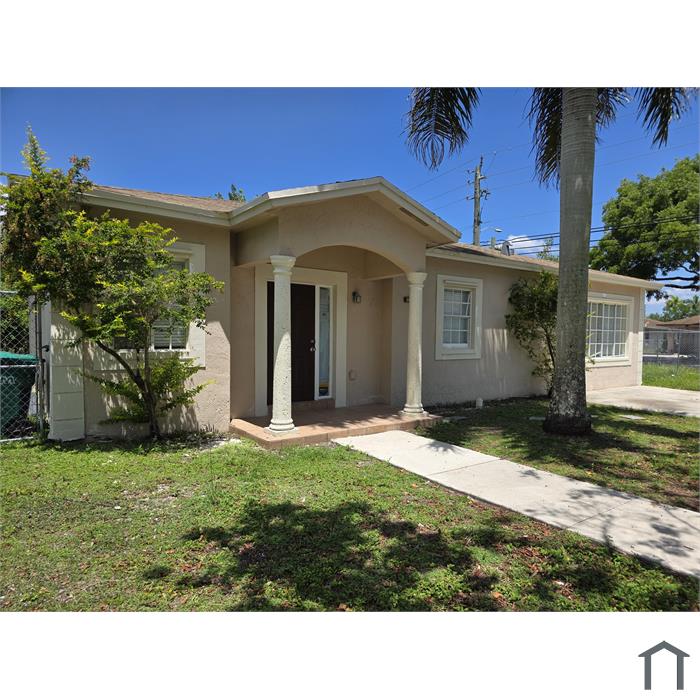 1371 NW 9th Ct