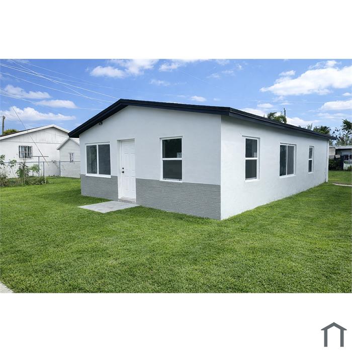 1405 NW 5th Ct