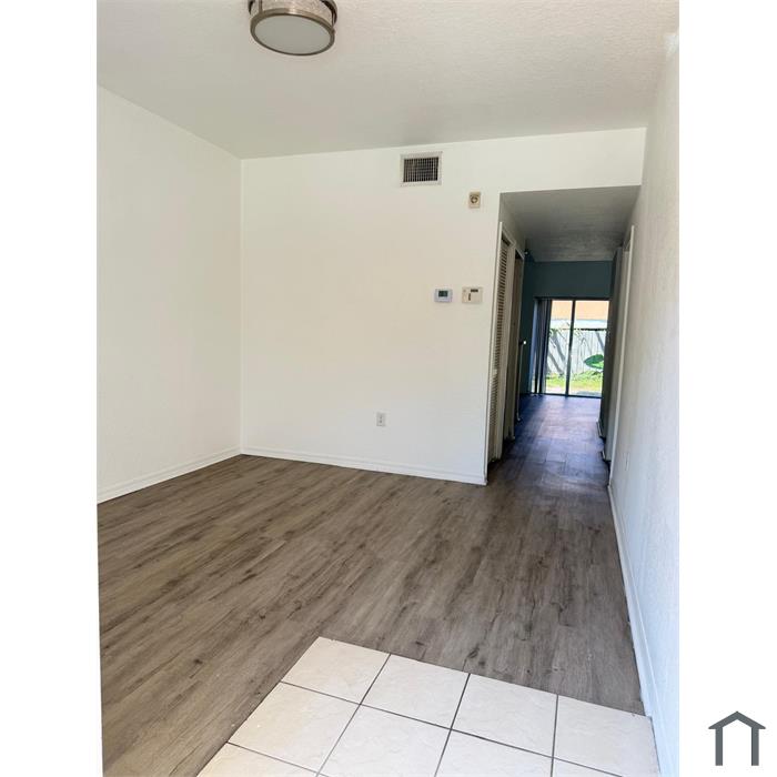 972 SW 6th Ave