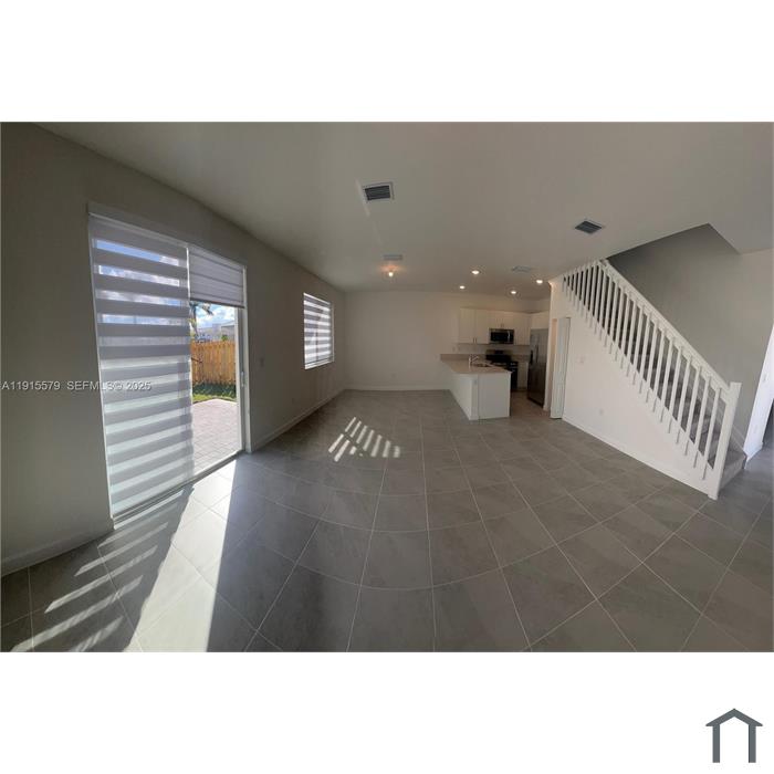 1455 SE 6th Ter