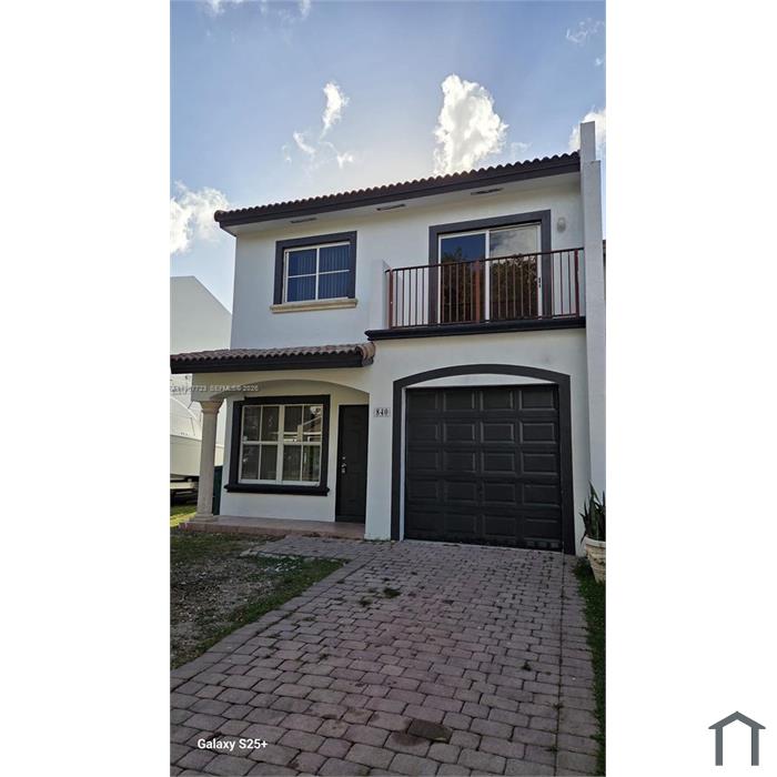 840 SW 6th Pl