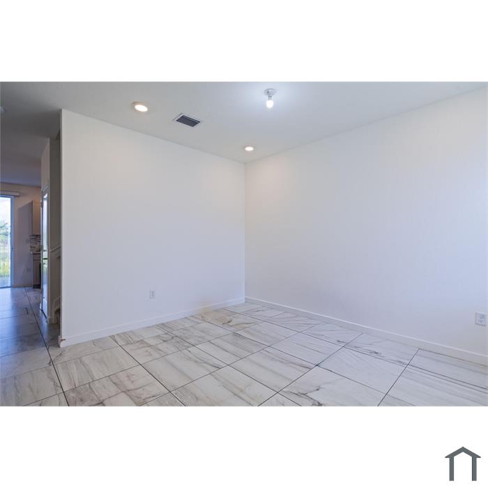 1014 SE 23rd Ave