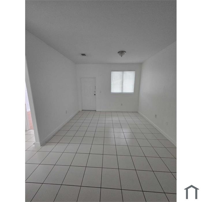 1663 SE 27th Dr