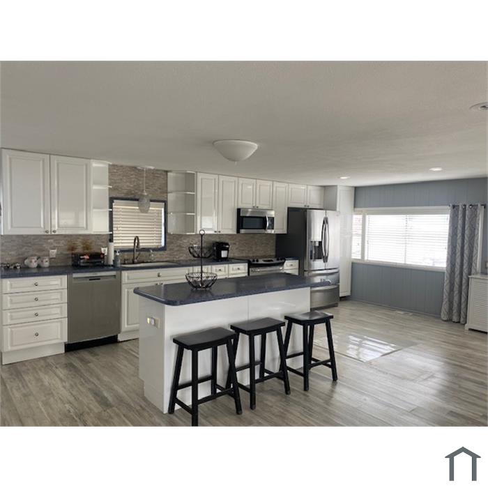 280 Taylor Dr