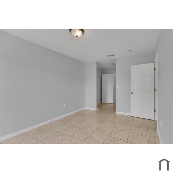 3793 NW 213th Ter