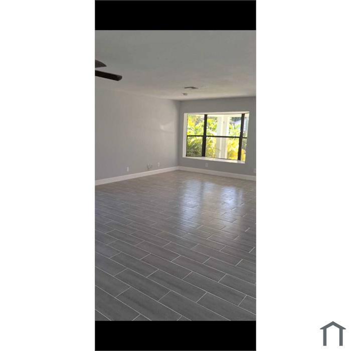 233 NW 14th St